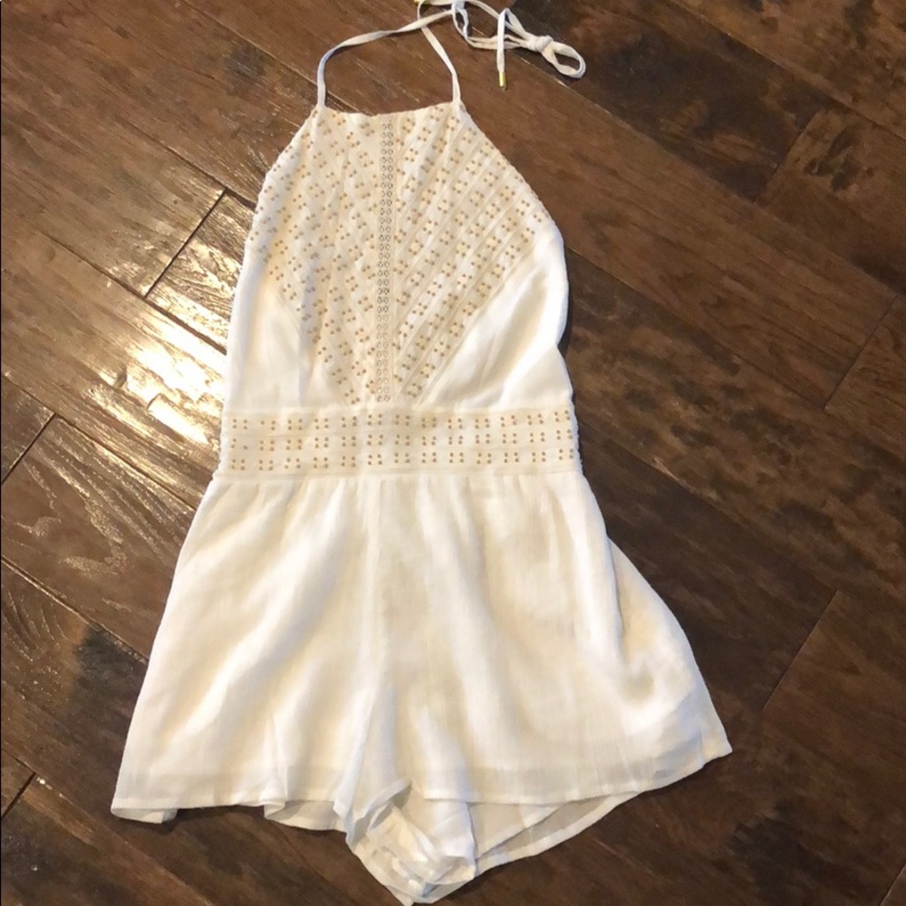 L Space white linen romper size Small, NWT.